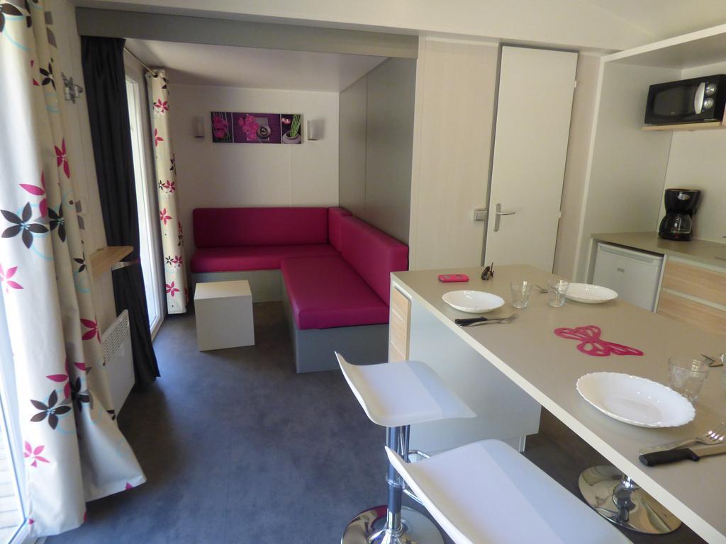 Camping Mobile Home U Sole Marinu Patrimonio Habitación foto